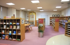 内子町文化交流センター　スバル　図書室