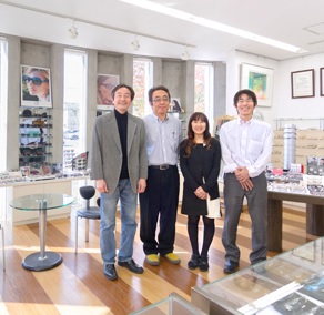 メガネ・コンタクトの三愛