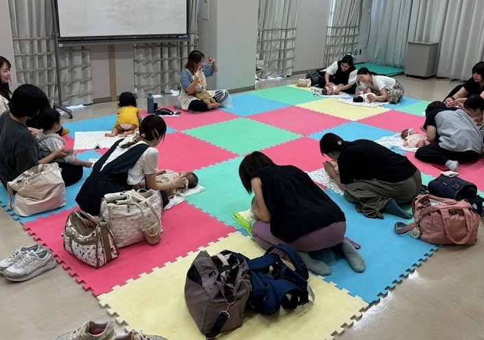 ママと赤ちゃんのためのベビーマッサージ教室