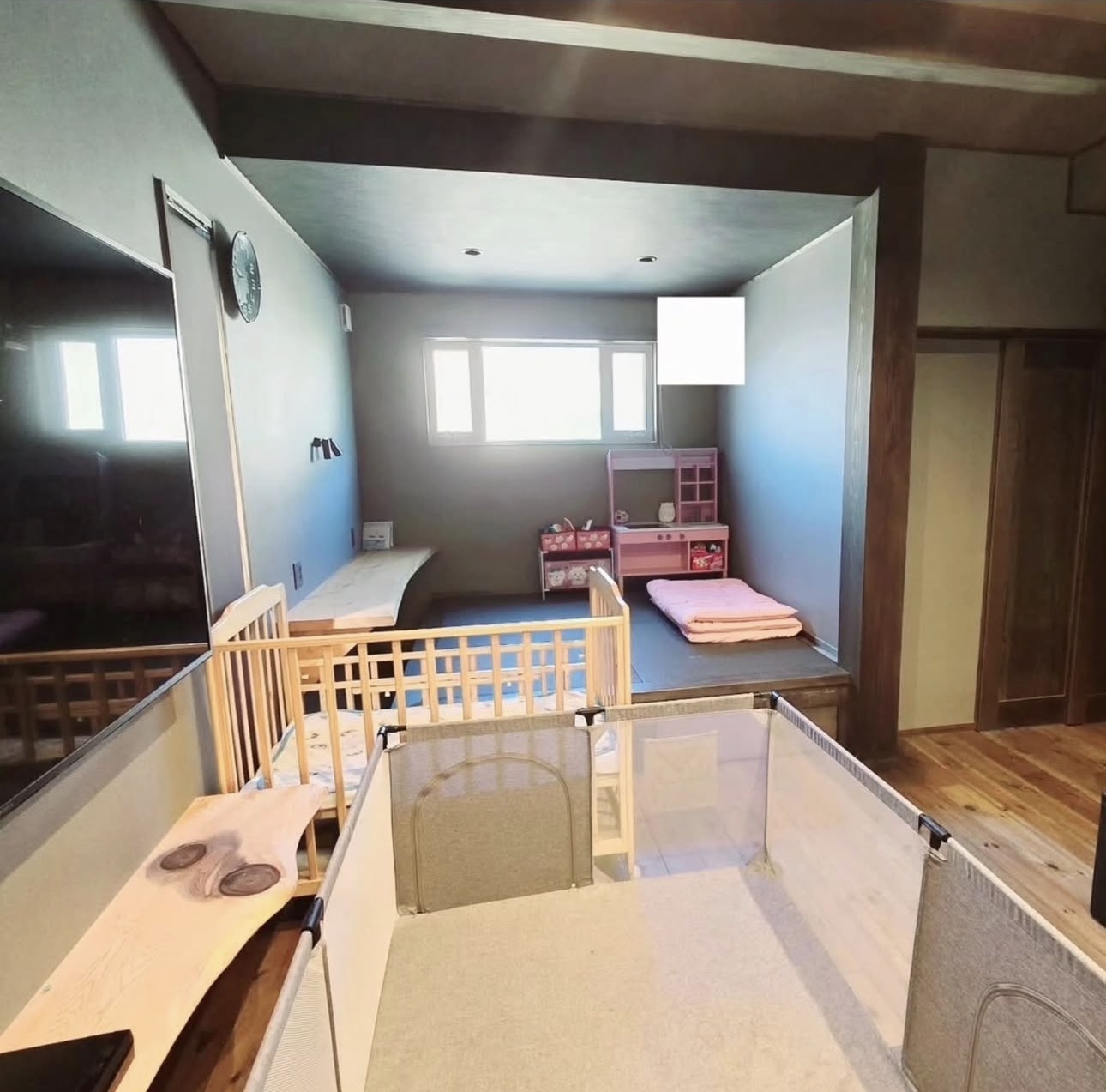 一時預かり専門託児施設　こむひろば