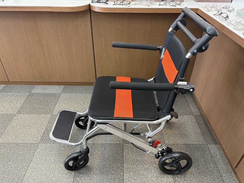 めがね・補聴器 アイアイエー 余戸店